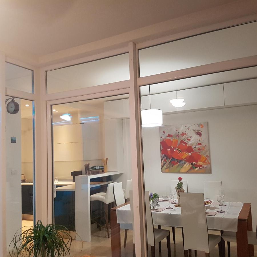 Adela Apartments 3 Morska Vila 스플리트 외부 사진