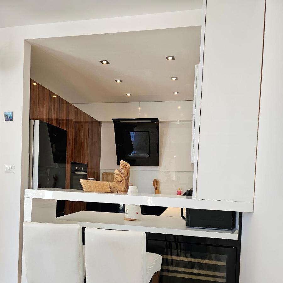 Adela Apartments 3 Morska Vila 스플리트 외부 사진